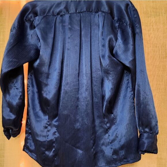 Oscar De La Renta Blouse size 8. - Picture 4 of 6